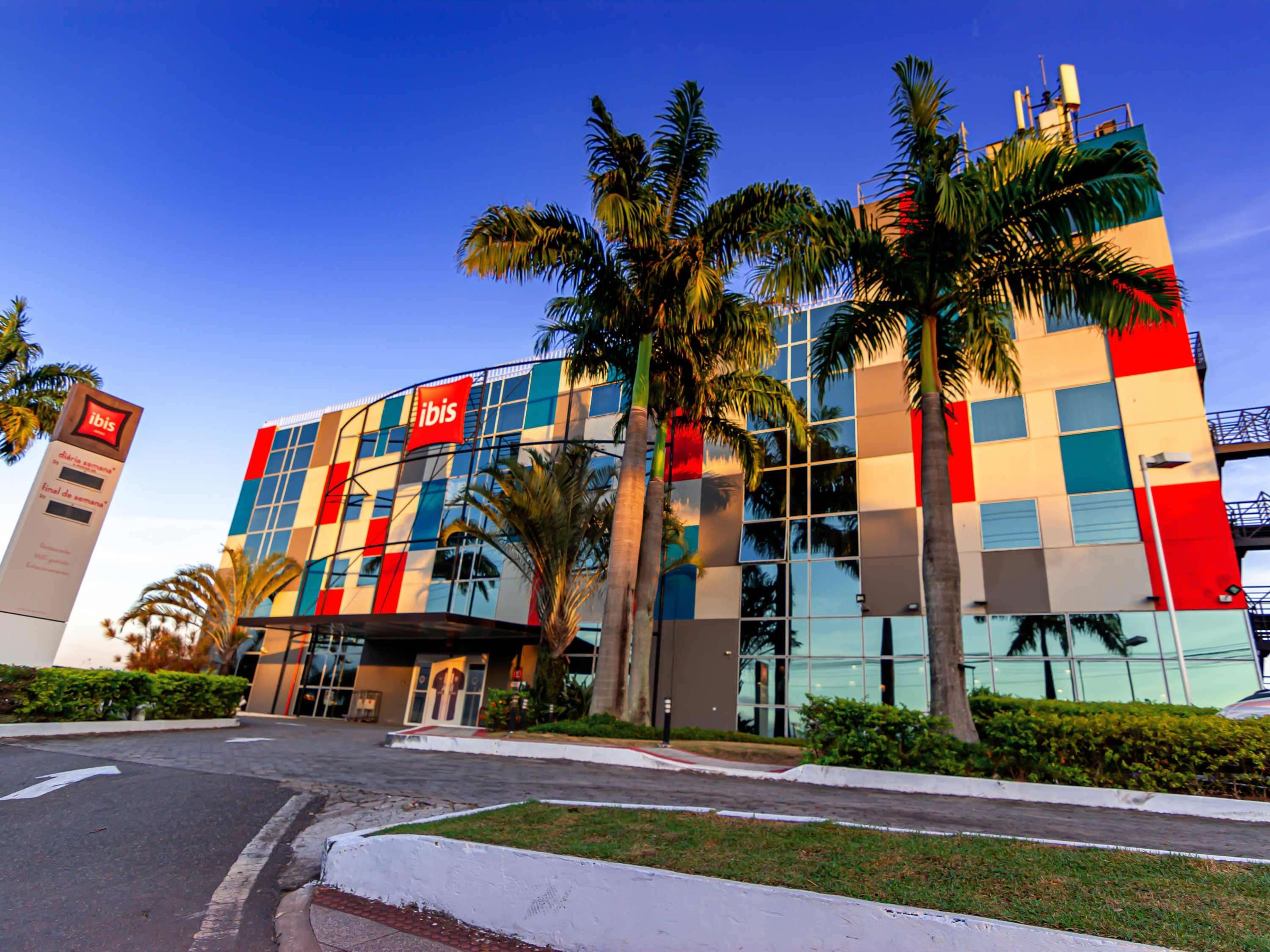 Hotel Ibis Vitoria Aeroporto Exterior foto